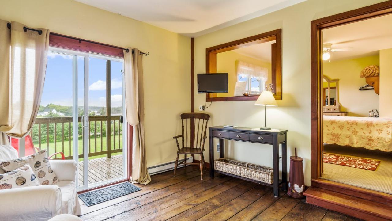 Bayview Pines Country Inn B&B Мехоун-Бей Екстер'єр фото