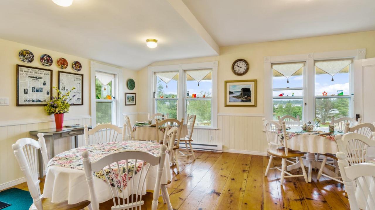 Bayview Pines Country Inn B&B Мехоун-Бей Екстер'єр фото