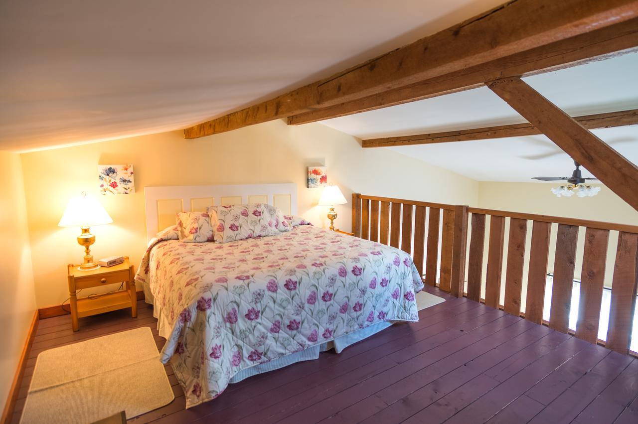 Bayview Pines Country Inn B&B Мехоун-Бей Екстер'єр фото
