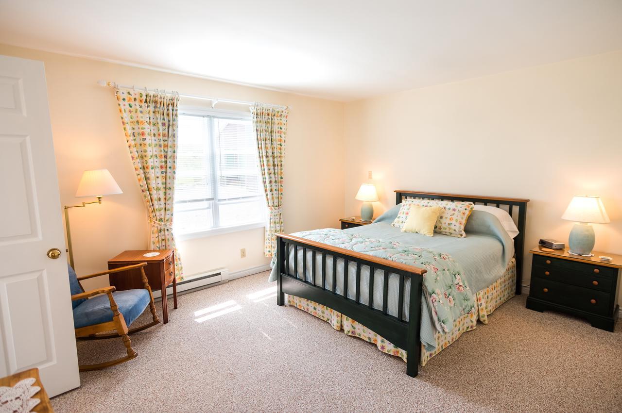 Bayview Pines Country Inn B&B Мехоун-Бей Екстер'єр фото